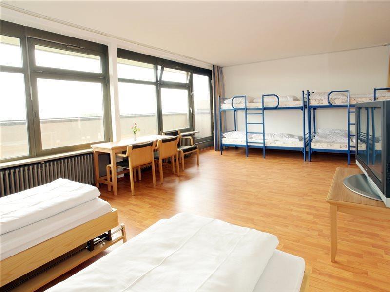 Hotel A&o Hauptbahnhof 2*